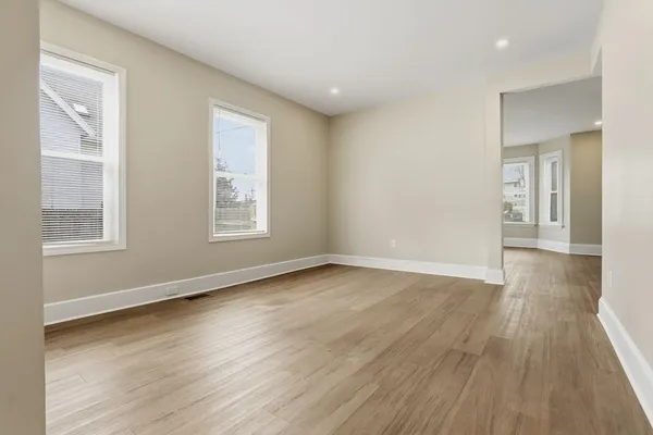 $2,800 | 142 Elliott Street, Unit 1, Beverly, MA 01915