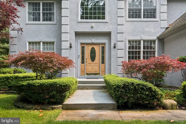 $750,000 | 2 Teaberry Court, Shamong, NJ 08088