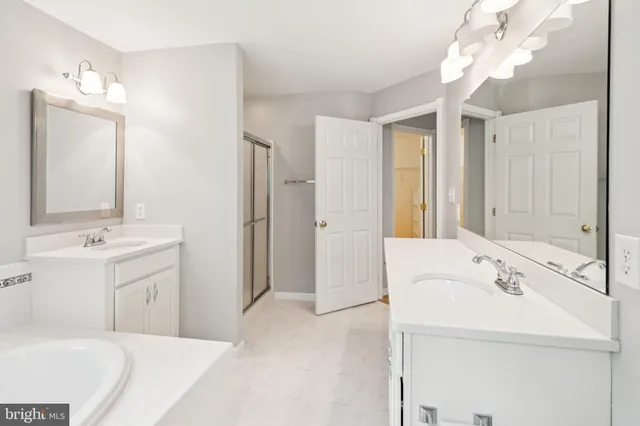 $750,000 | 2 Teaberry Court, Shamong, NJ 08088