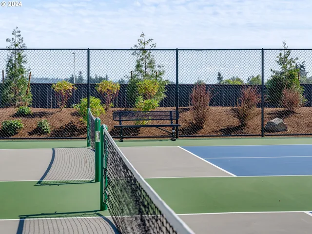 a view of a tennis court
