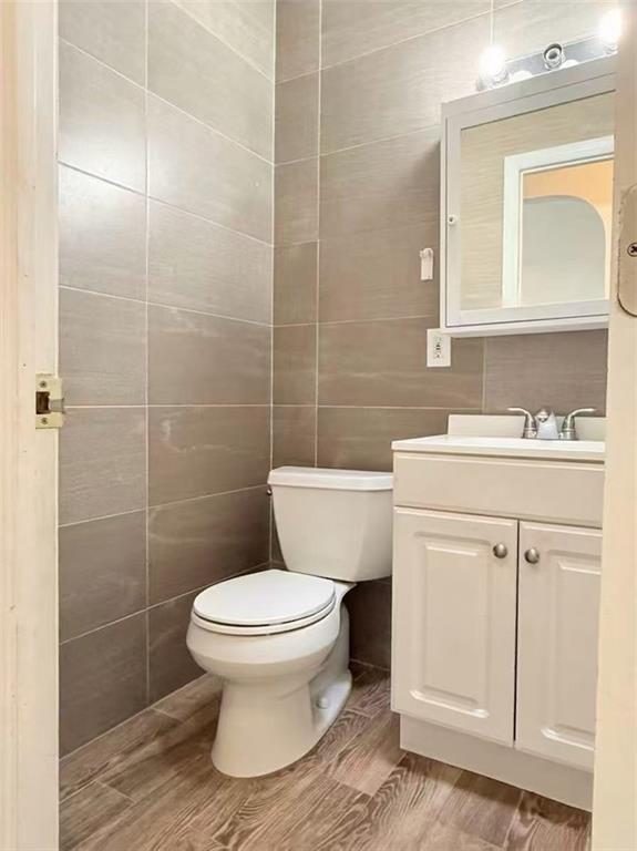 82 Lantern Road Hicksville, NY 11801 - Photo 24 of 28