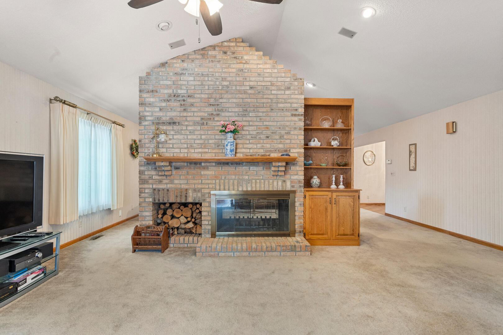 2202 Edgewater Place Champaign, IL 61822 - Photo 12 of 48