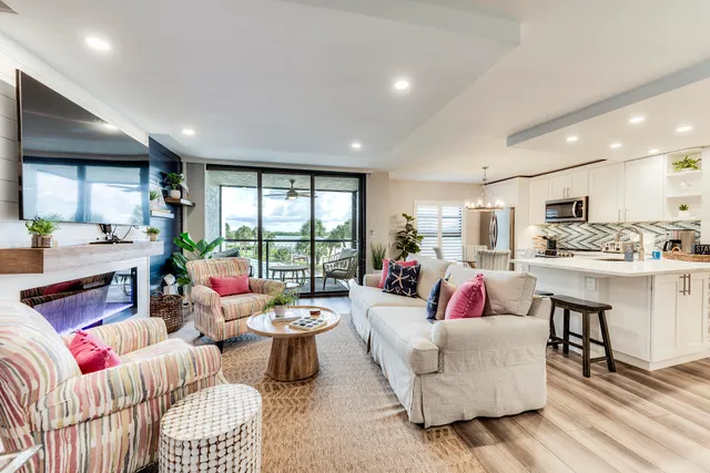 $550,000 | 1085 Bald Eagle Drive, Unit B307, Marco Island, FL 34145