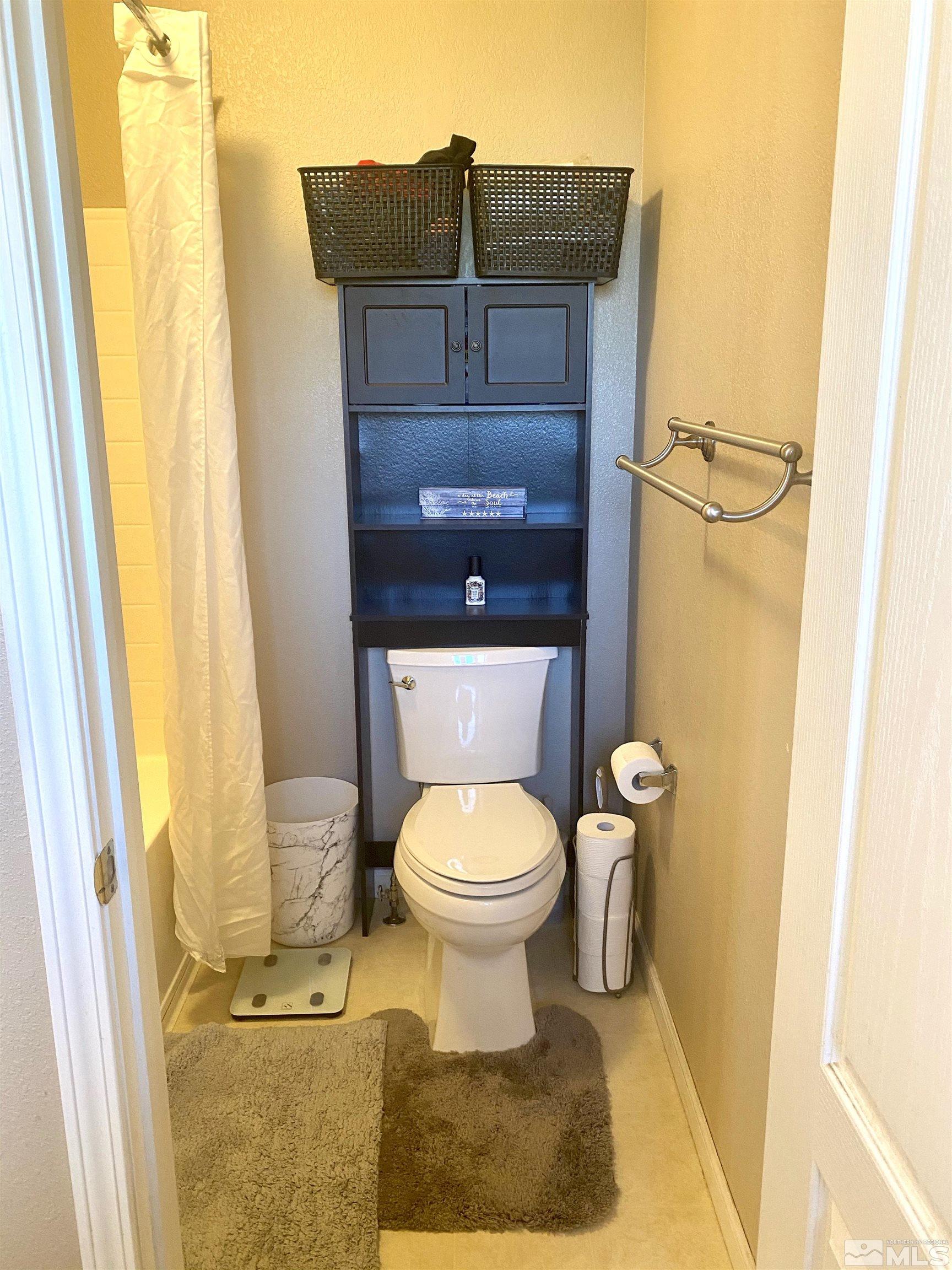 18064 Lockspur Court Reno, NV 89508 - Photo 11 of 19 Photo 11