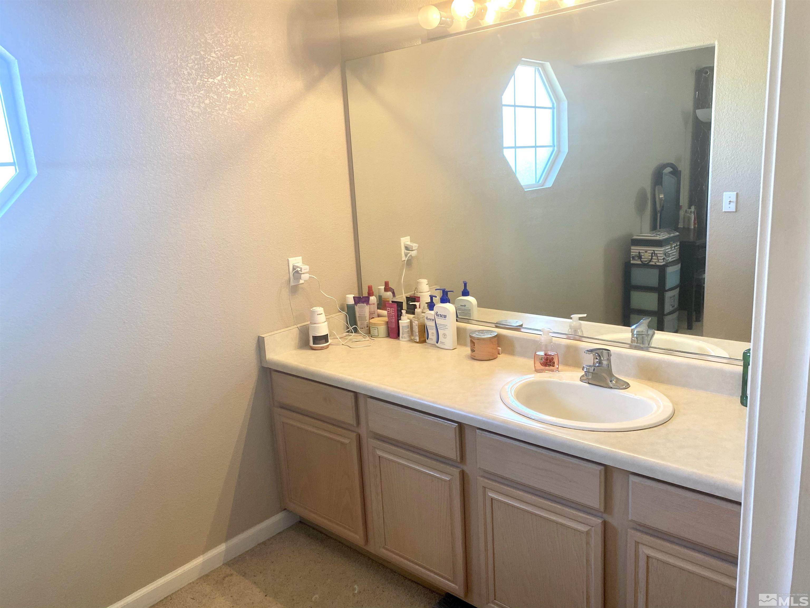 18064 Lockspur Court Reno, NV 89508 - Photo 10 of 19 Photo 10