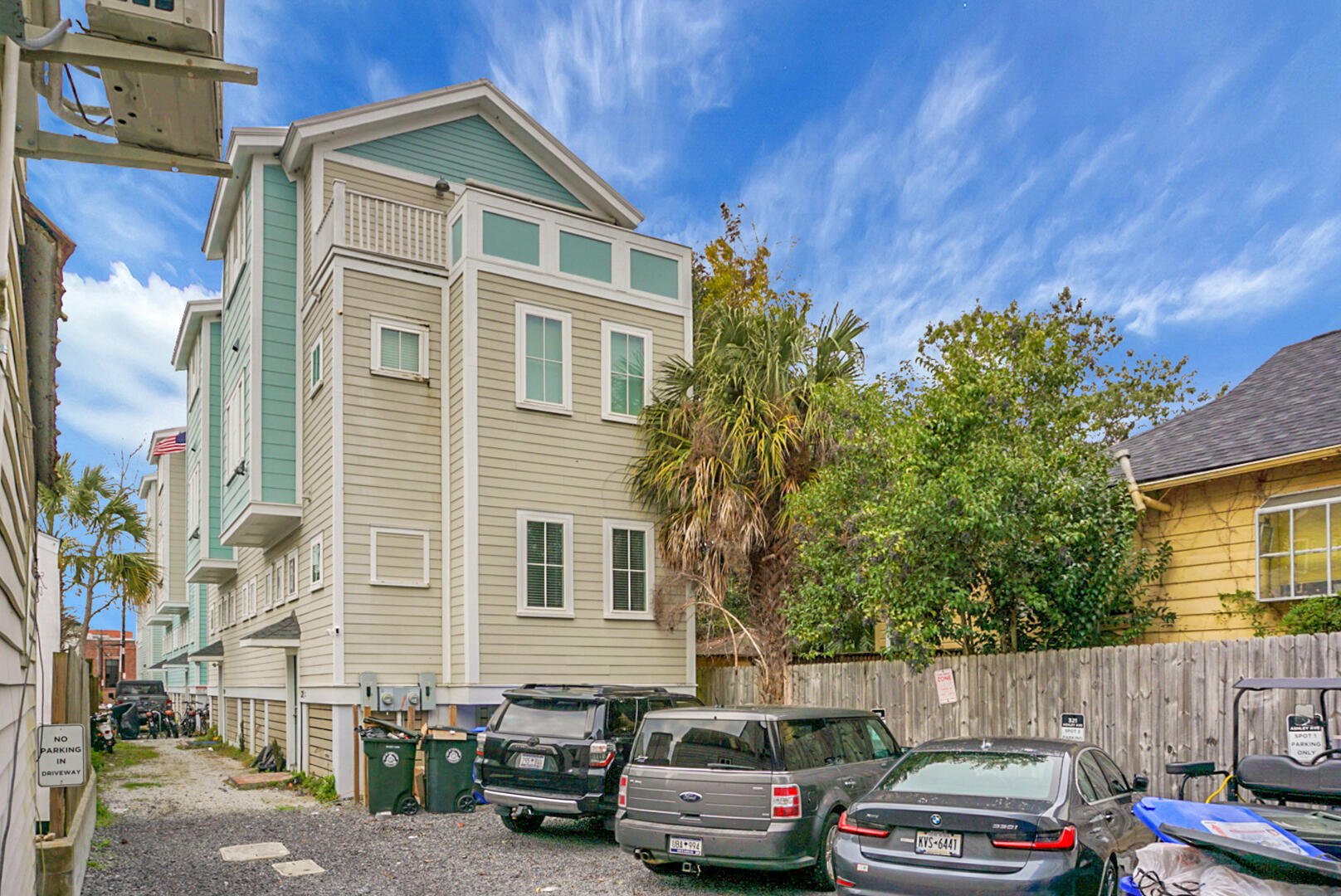 321 Ashley Avenue Charleston, SC 29403 - Photo 8 of 79 DSC03441