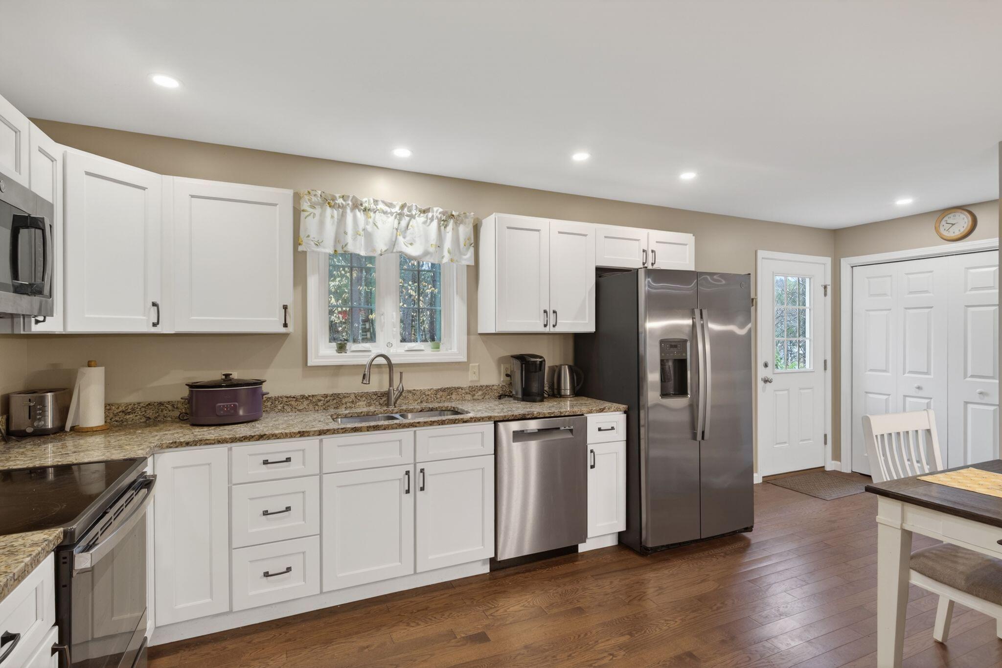 9 Alder Road Naples, ME 04055 - Photo 14 of 38 9_Alder_Rd_034