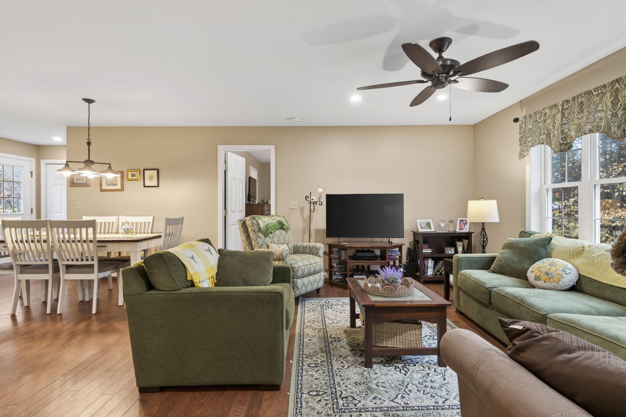 9 Alder Road Naples, ME 04055 - Photo 6 of 38 9_Alder_Rd_014