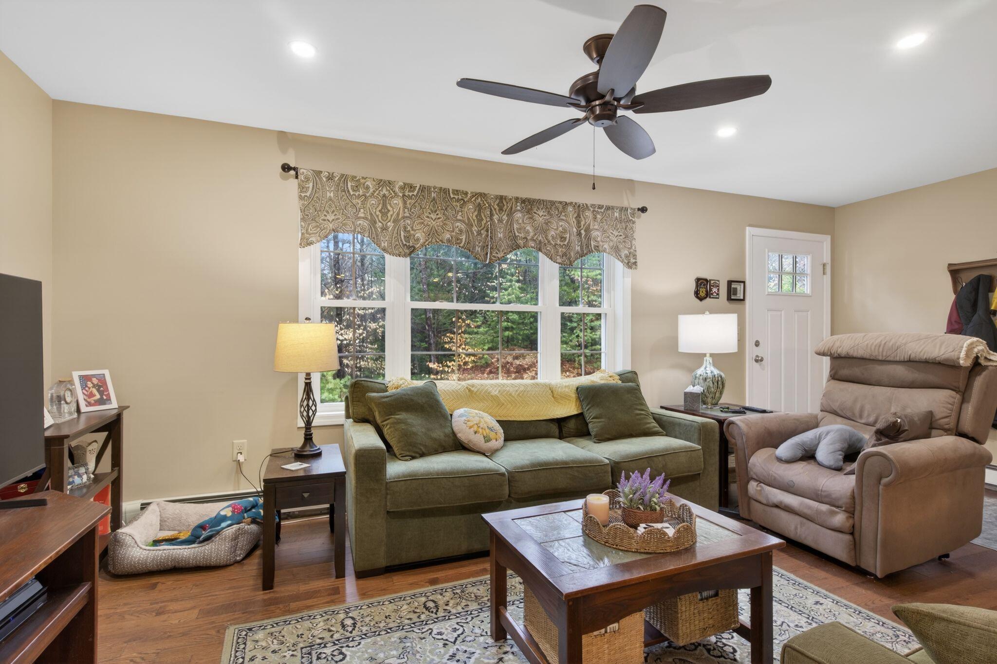 9 Alder Road Naples, ME 04055 - Photo 7 of 38 9_Alder_Rd_017