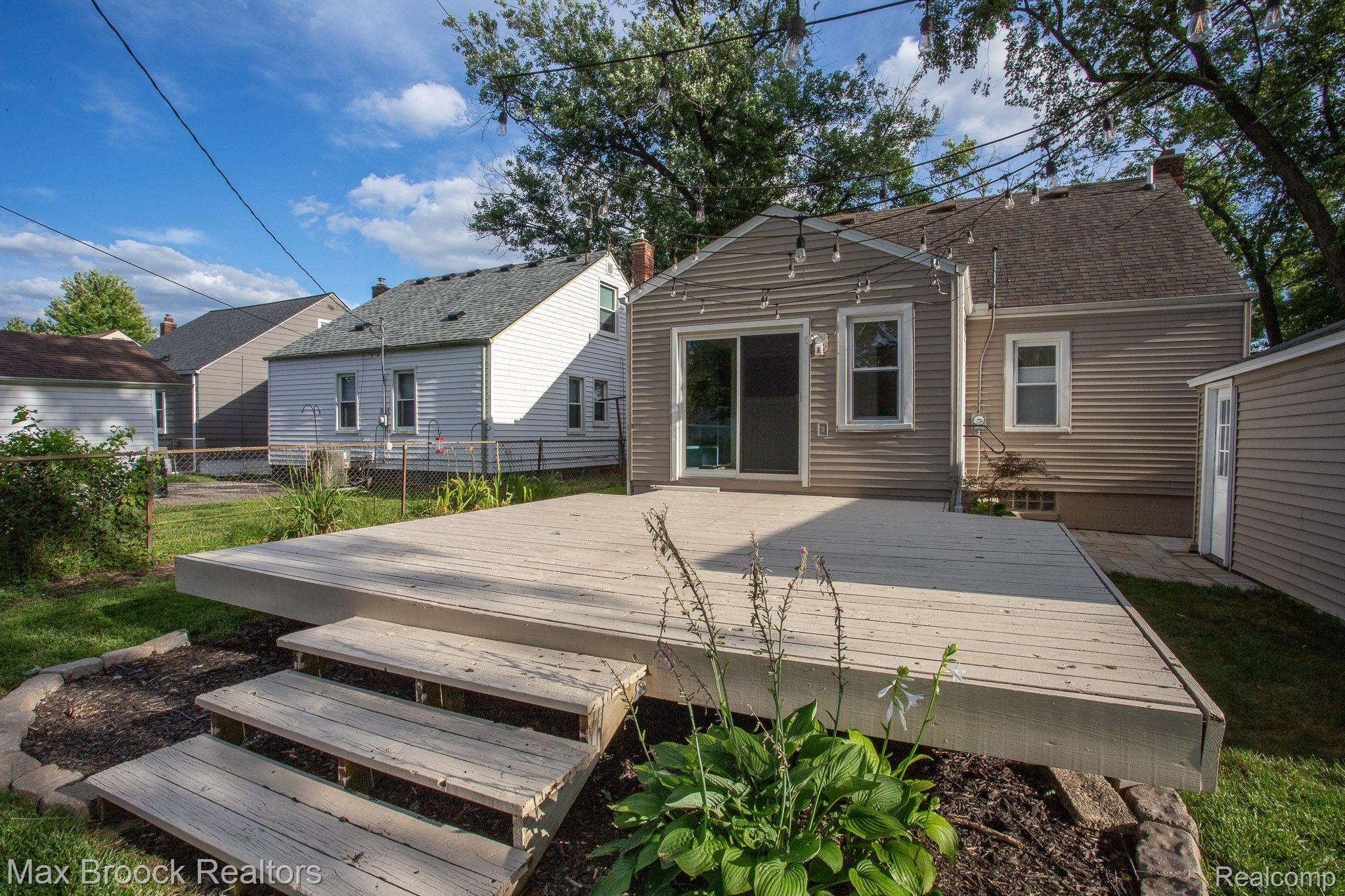 2182 Cambridge Road Berkley, MI 48072 - Photo 40 of 45 Gallery Image 40
