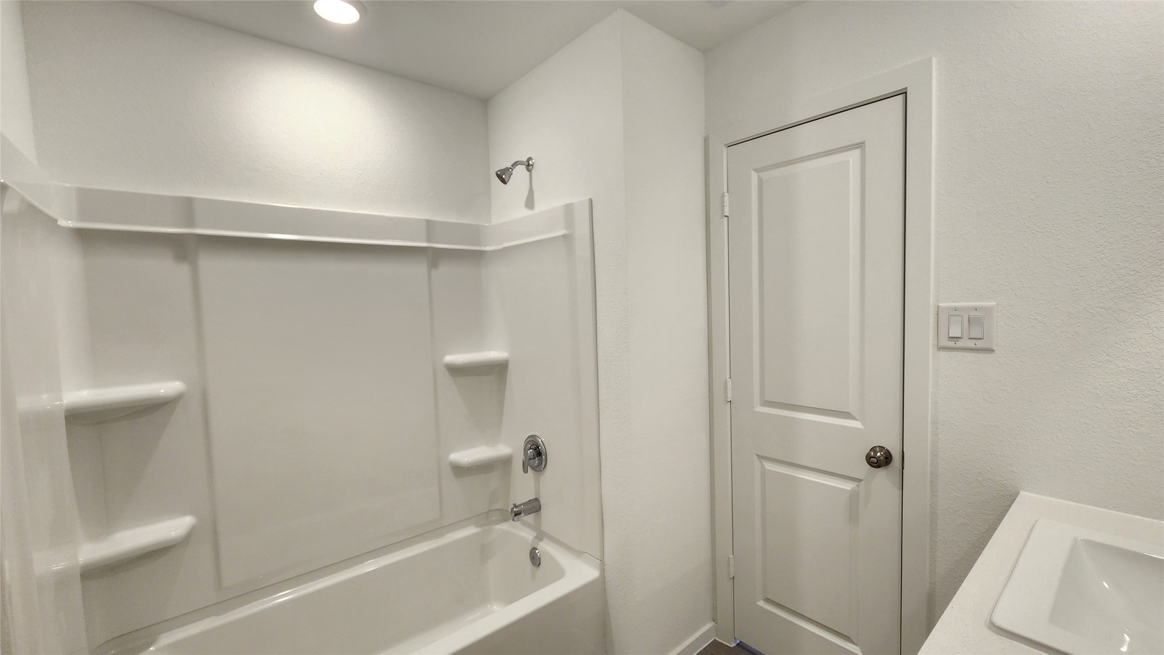 16218 Rustic Prairie Drive Hockley, TX 77447 - Photo 26 of 34 Hallway bathroom