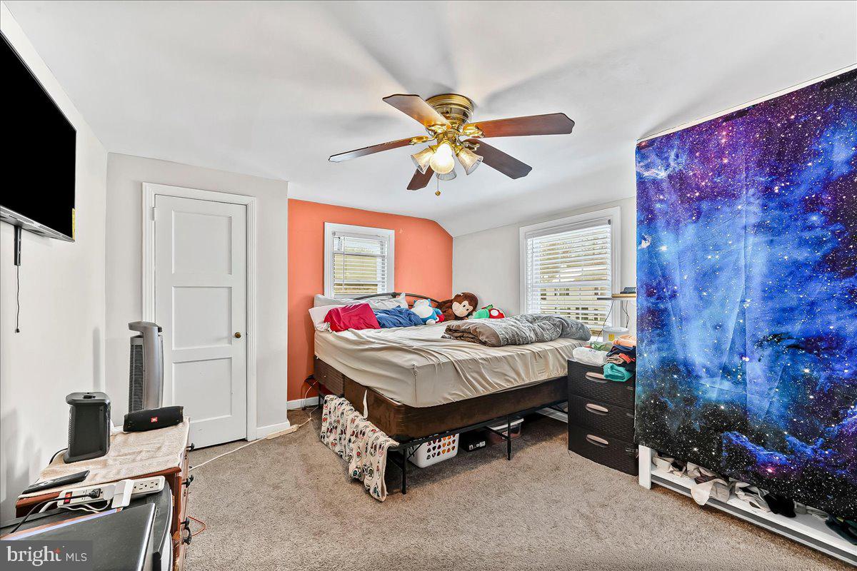 1020 Edgerton Road Secane, PA 19018 - Photo 10 of 17