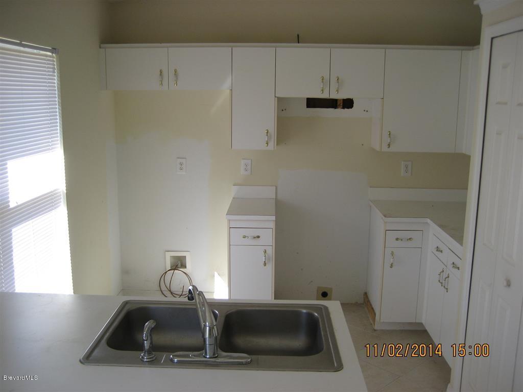 7264 Achilles Road Cocoa, FL 32927 - Photo 3 of 21 kitchen 1