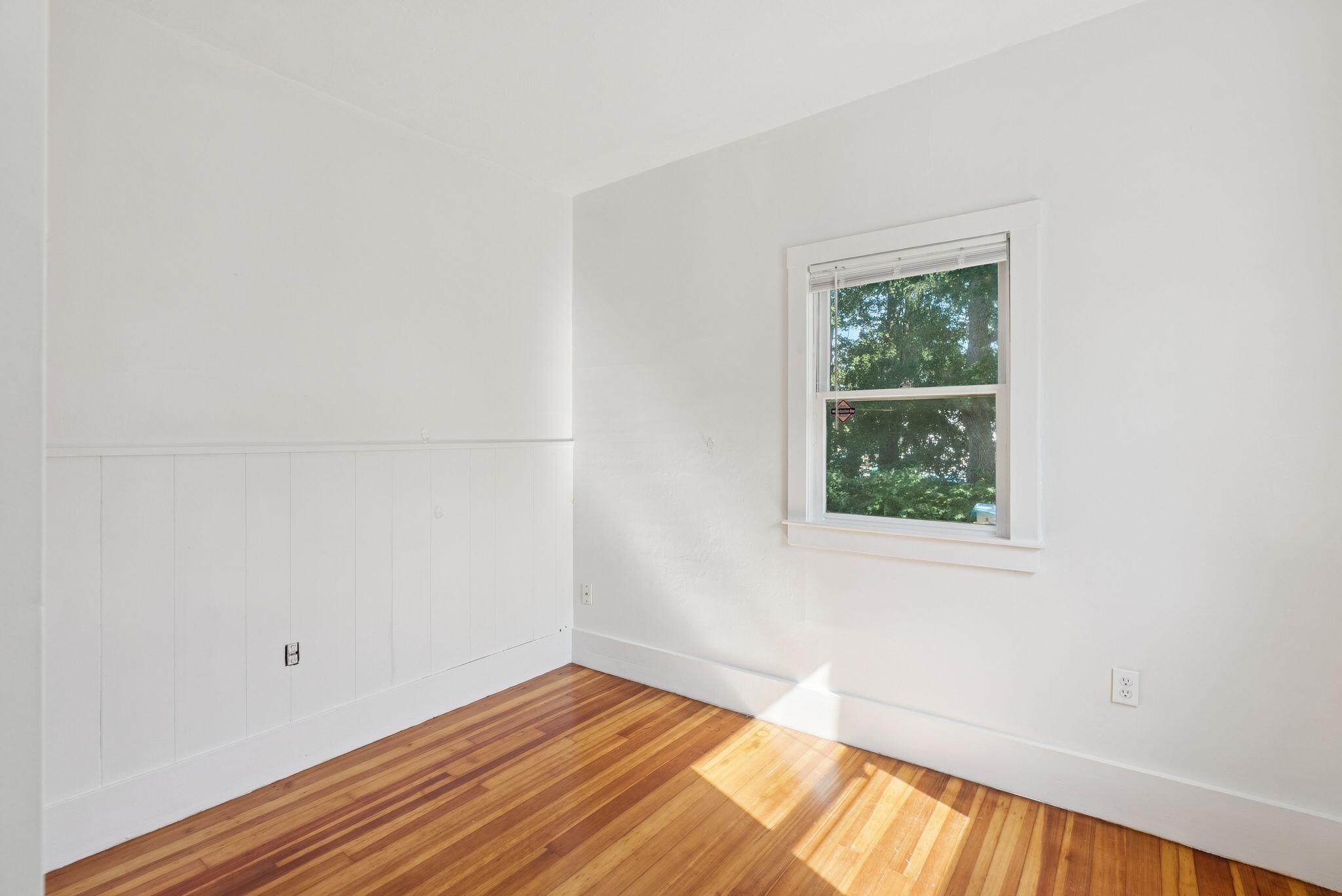 20-22 York Street Kennebunk, ME 04043 - Photo 15 of 39 45_DSC03326