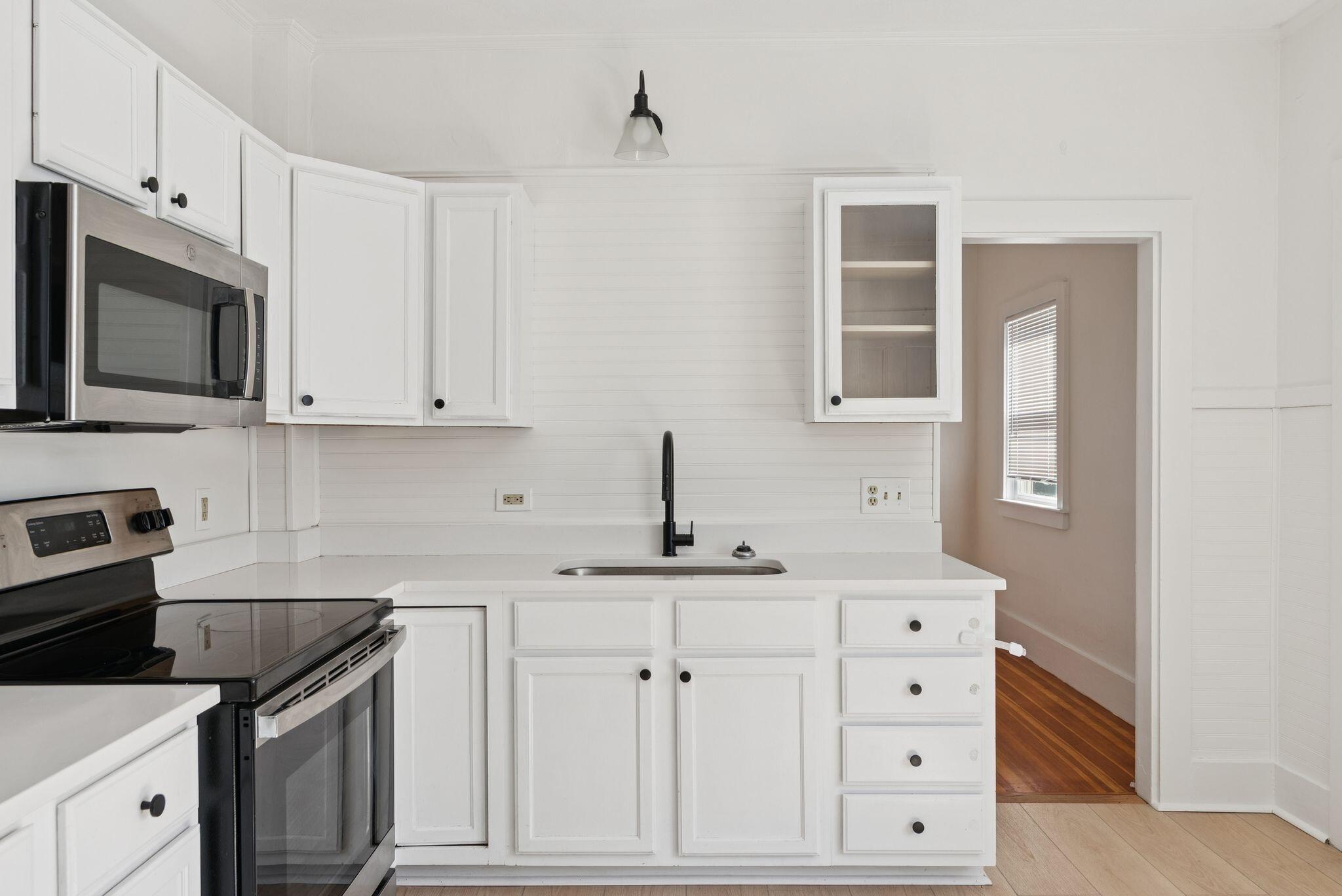 20-22 York Street Kennebunk, ME 04043 - Photo 9 of 39 44_DSC03316