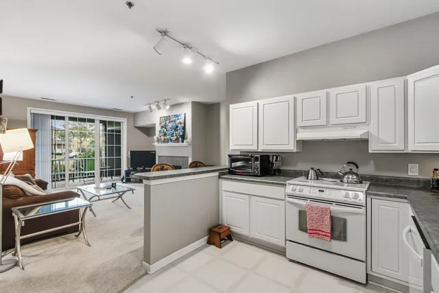 $325,000 | 5470 Caddis Bend, Unit 102, Fitchburg, WI 53711