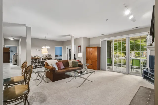 $325,000 | 5470 Caddis Bend, Unit 102, Fitchburg, WI 53711