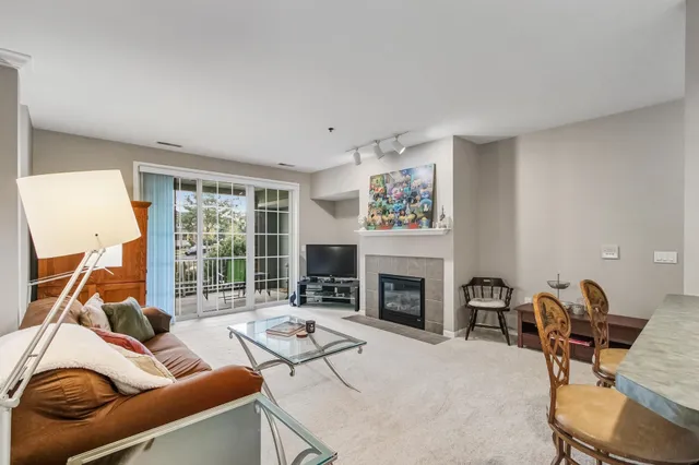 $325,000 | 5470 Caddis Bend, Unit 102, Fitchburg, WI 53711