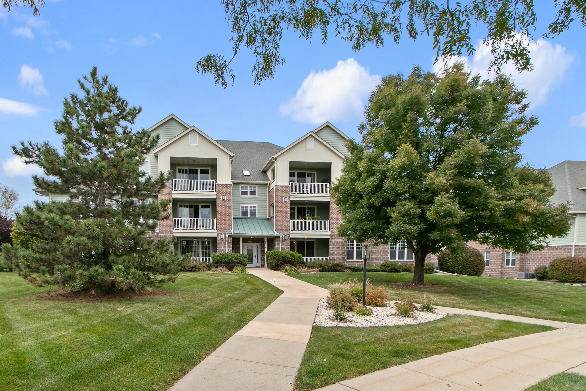 5470 Caddis Bend, Unit 102 Fitchburg, WI 53711 - Photo 4 of 49