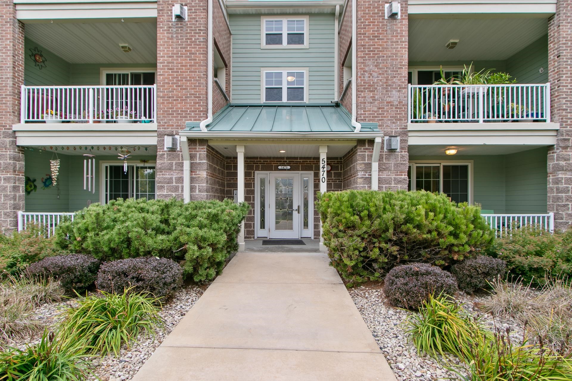 5470 Caddis Bend, Unit 102 Fitchburg, WI 53711 - Photo 10 of 49