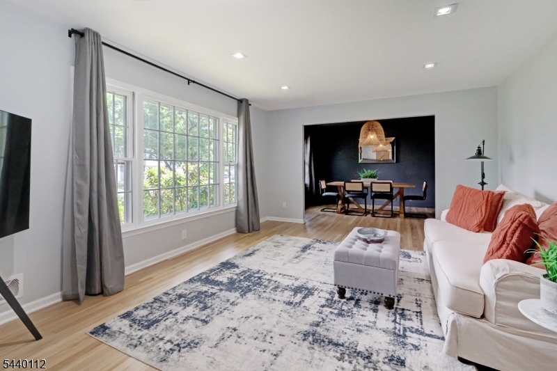 7 Village Road Florham Park, NJ 07932 - Photo 5 of 30