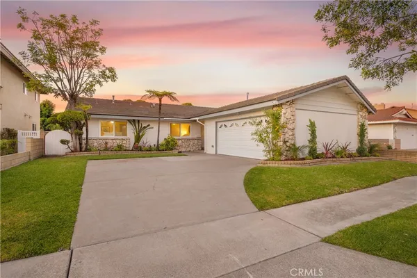 $1,325,000 | 4657 Hazelnut Avenue, Seal Beach, CA 90740