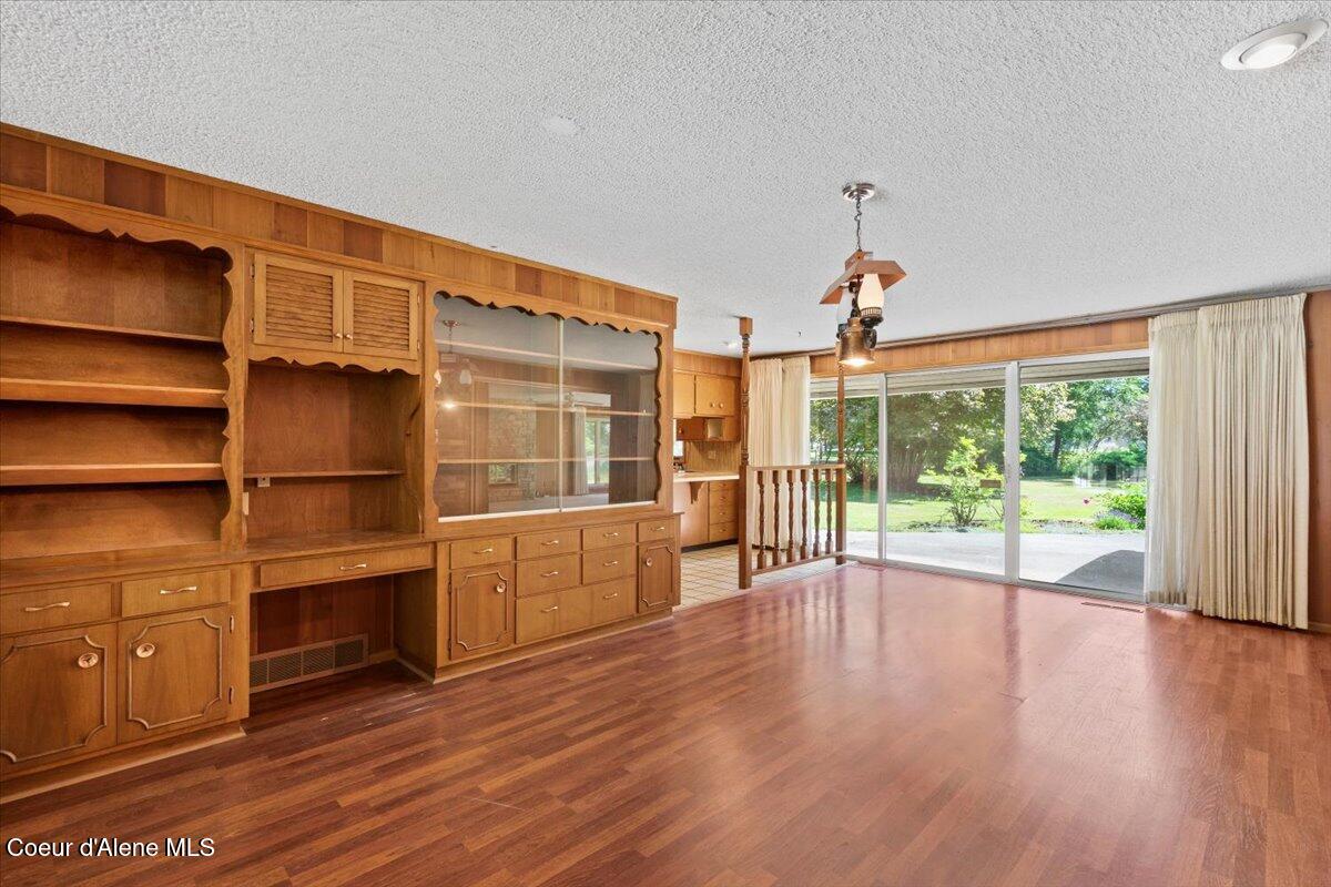 9603 North Strahorn Road Hayden Lake, ID 83835 - Photo 6 of 31 06-Dining