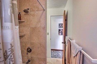19-3940 Hoonanea Street Volcano, HI 96785 - Photo 17 of 30 a bathroom with a shower