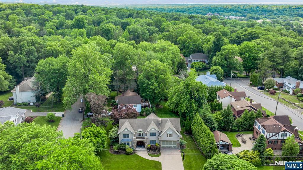 26 Devonshire Road Cresskill, NJ 07626 - Photo 2 of 47