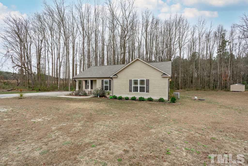 624 Roberts Road Willow Spring, NC 27592 - Photo 3 of 30