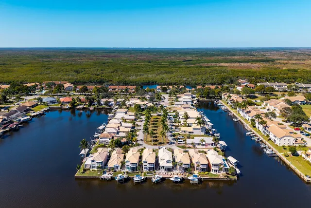 $199,000 | 193 Eveningstar Cay, Naples, FL 34114