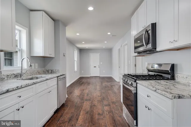 $3,300 | 3312 D Street Southeast, Washington, DC 20019