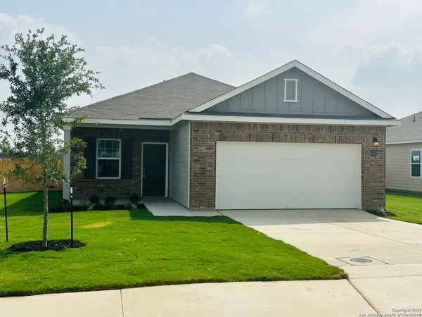 $1,795 | 10136 Peppercorn Place, Schertz, TX 78154
