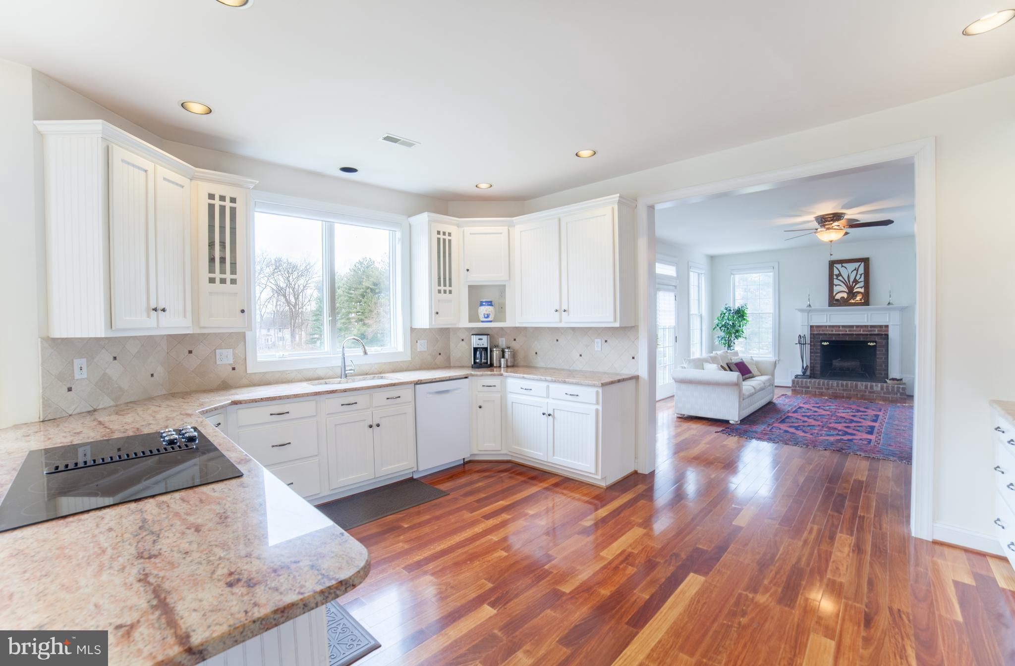 1760 Daisy Road Woodbine, MD 21797 - Photo 8 of 29 Kitchen with granite counter tops