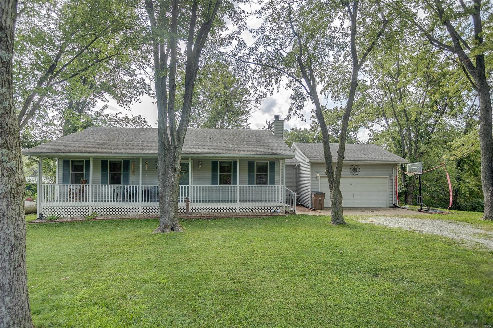 16439 Oak Bridge Road Brighton, IL 62012 - Photo 1 of 41 Gallery Image 1