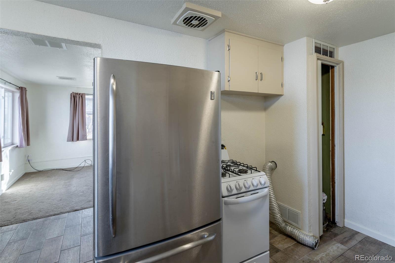 8950 Montview Boulevard Aurora, CO 80010 - Photo 15 of 27