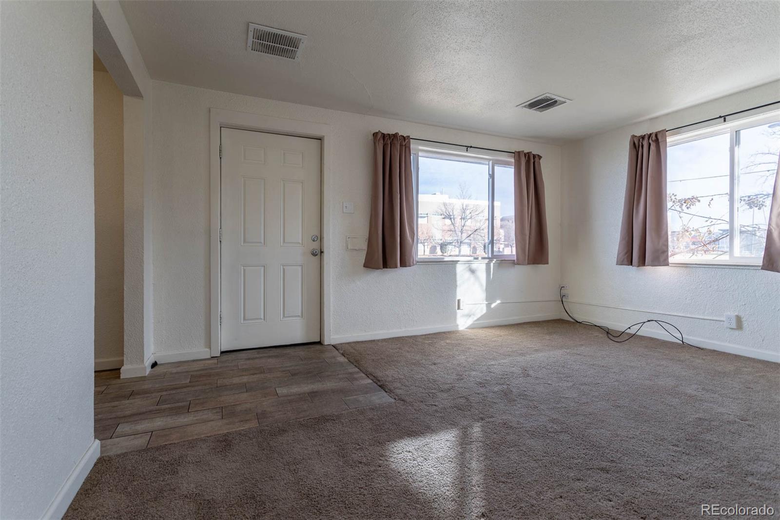 8950 Montview Boulevard Aurora, CO 80010 - Photo 5 of 27