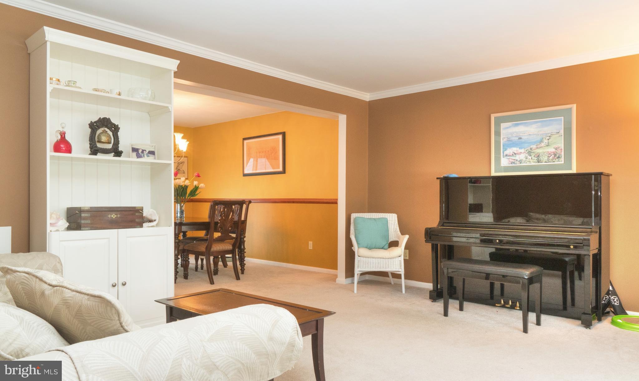 9409 Gunview Road Baltimore, MD 21236 - Photo 11 of 28 Interior