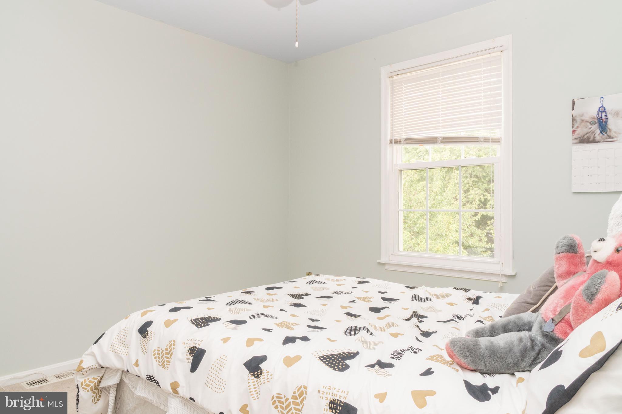 9409 Gunview Road Baltimore, MD 21236 - Photo 21 of 28 Bedroom
