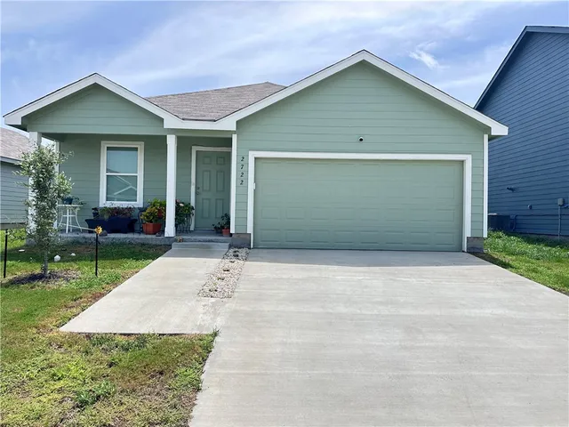 $2,200 | 2722 Winterfell Street, Corpus Christi, TX 78415