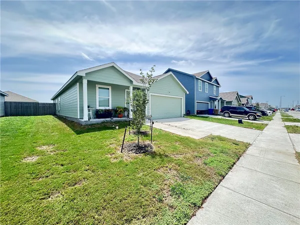 $2,200 | 2722 Winterfell Street, Corpus Christi, TX 78415