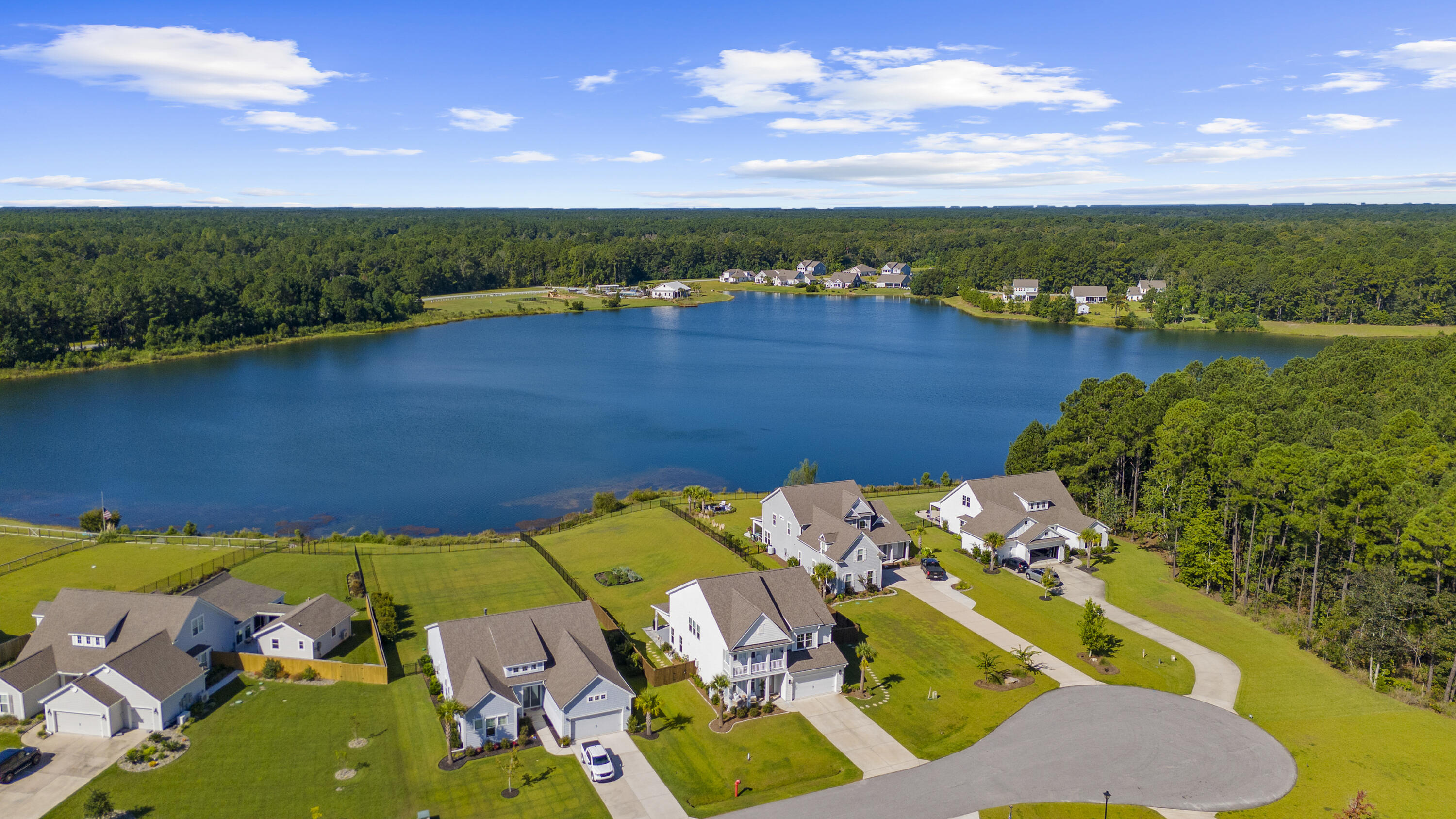 682 Pontoon Road Huger, SC 29450 - Photo 5 of 74 Photo Sep 12 2025, 10 23 37 AM