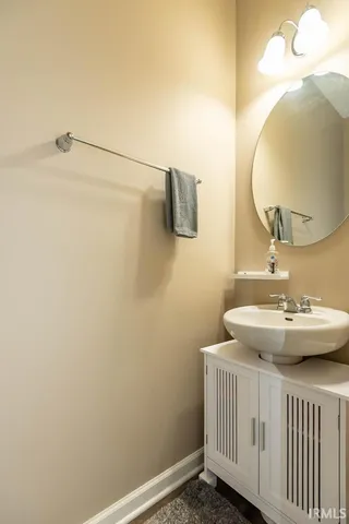 $525,000 | 625 South Bobcat Bend, Bloomington, IN 47403