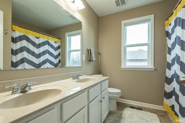 $525,000 | 625 South Bobcat Bend, Bloomington, IN 47403