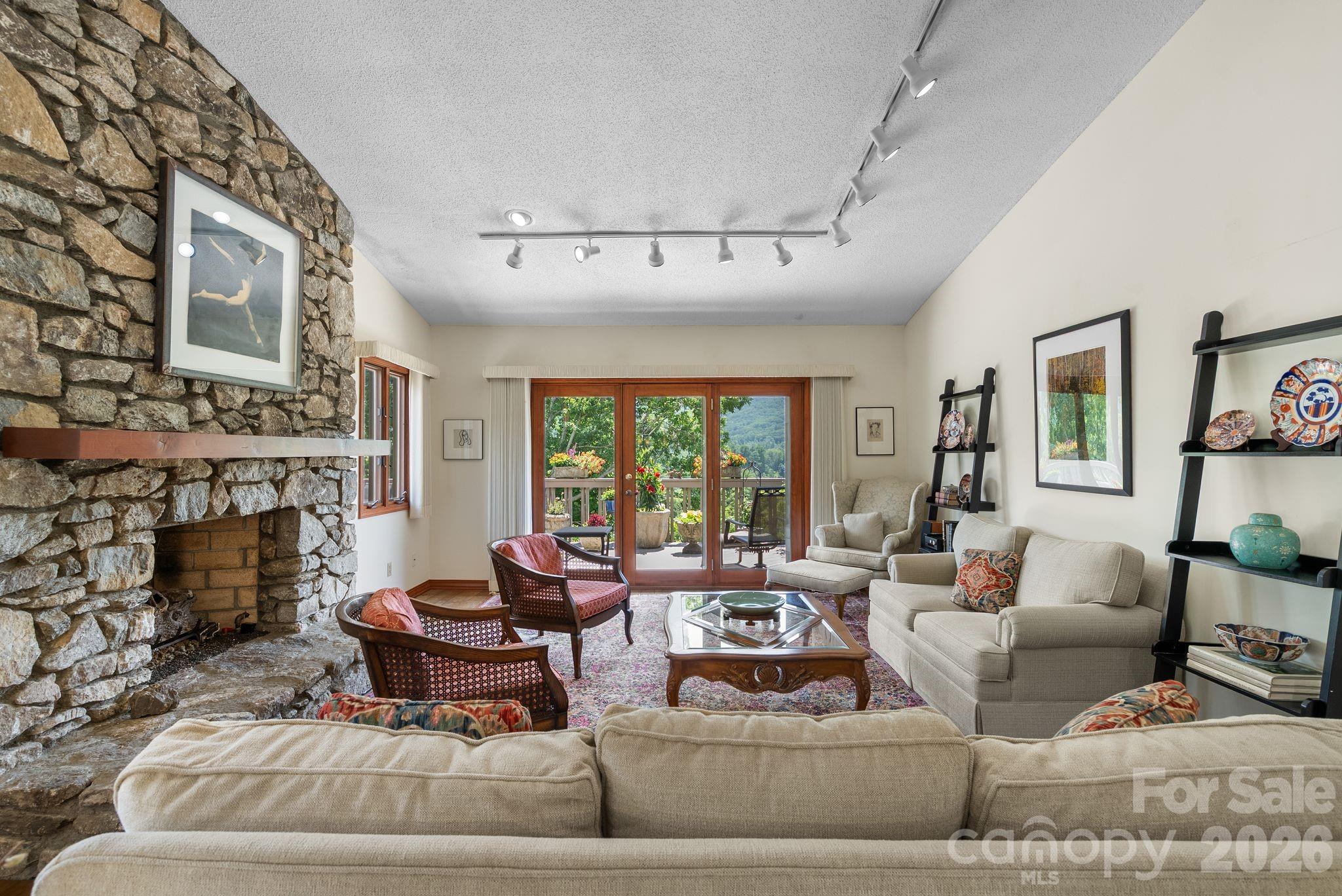 48 Stony Ridge Asheville, NC 28804 - Photo 8 of 38