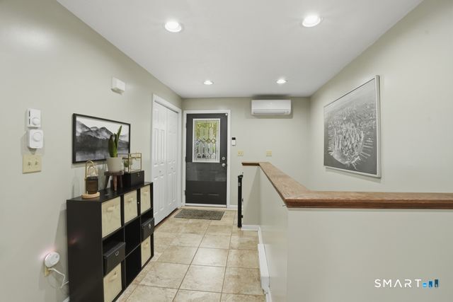 408 Maromas Road Middletown, CT 06457 - Photo 15 of 34