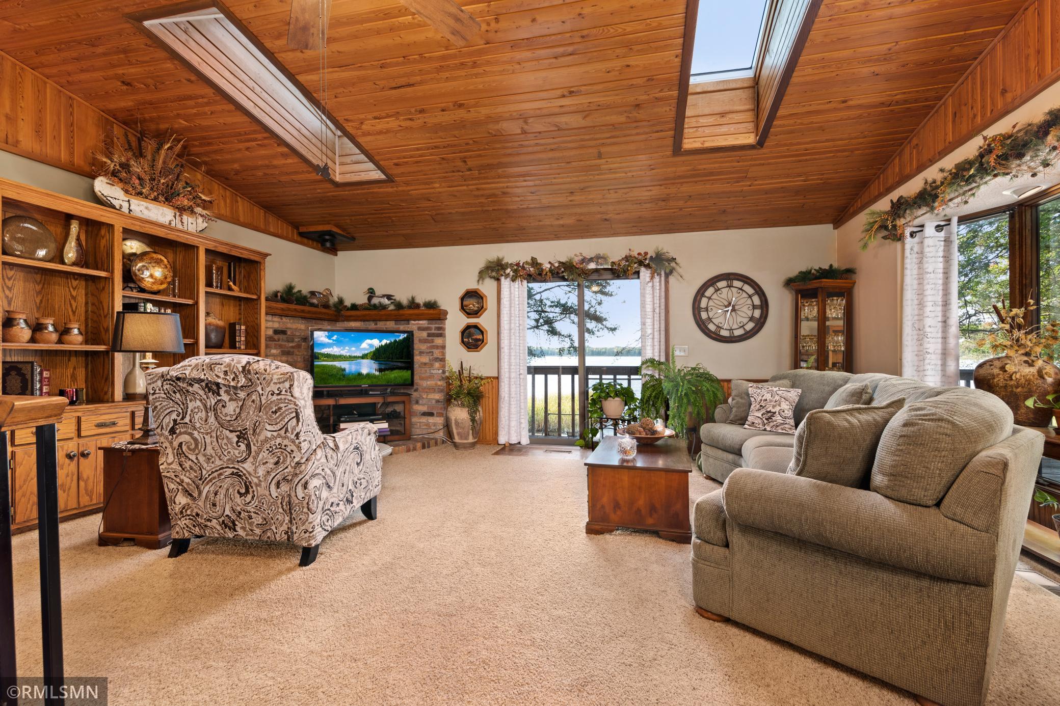 13195 Oakland Parkway Road Merrifield, MN 56465 - Photo 3 of 36 Gallery Image 3