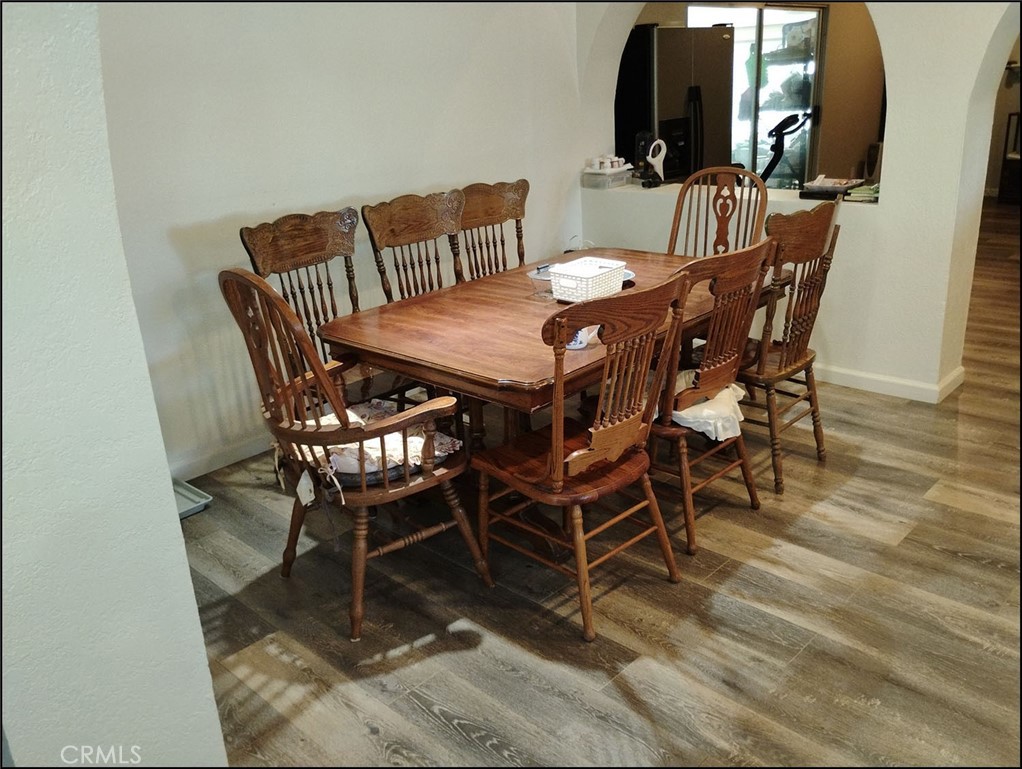 4077 Amador Road Phelan, CA 92371 - Photo 26 of 40 a view of a dining room with furniture