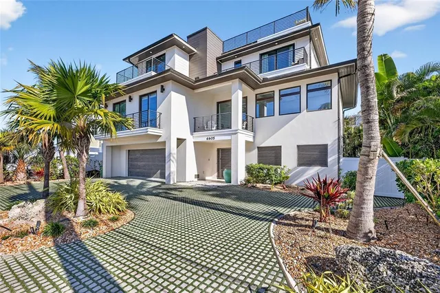 $3,295,000 | 6605 Gulf Drive, Holmes Beach, FL 34217