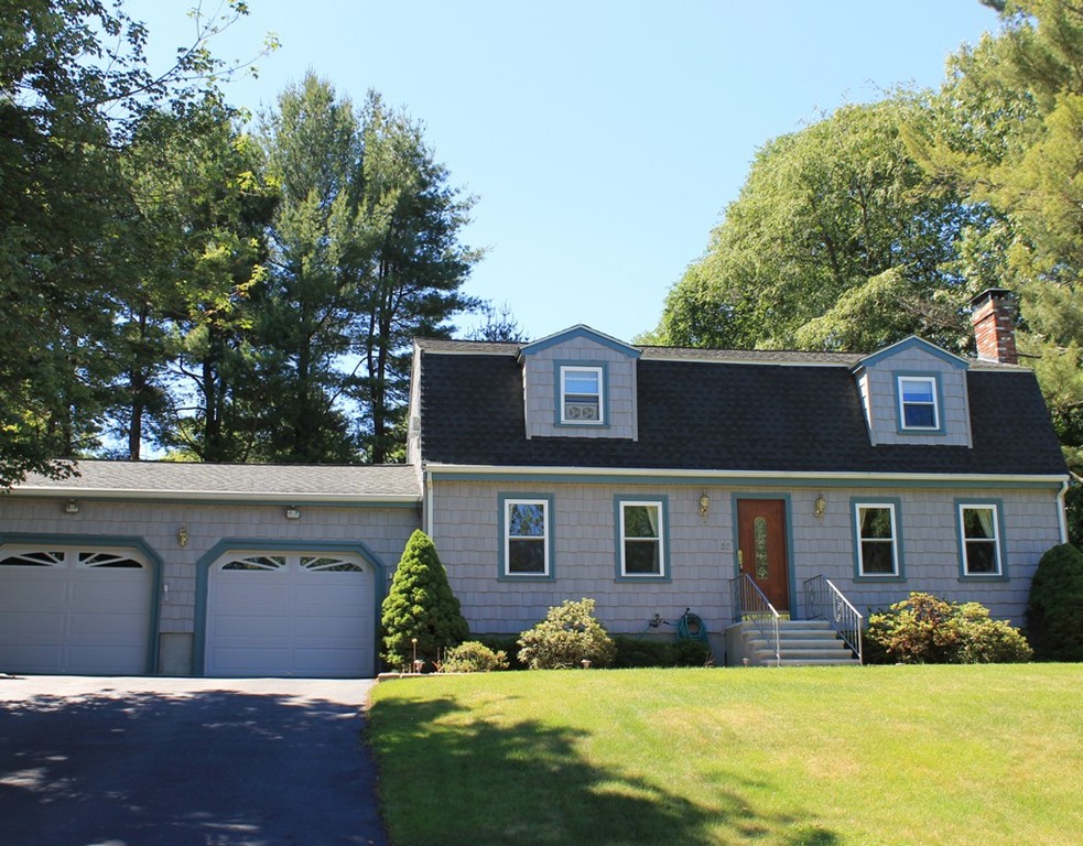 33 Longfellow Road Shrewsbury, MA 01545 - Photo 1 of 11 Gallery Image 1